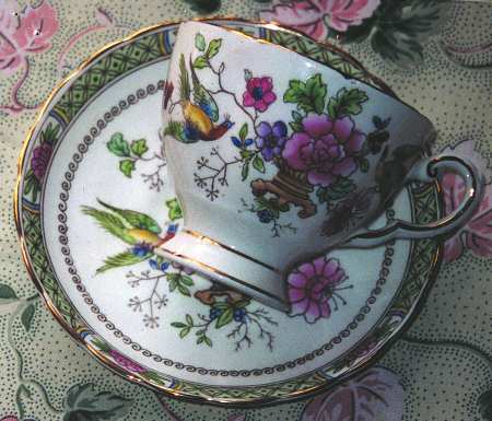 D2133 Footed Cup & Saucer Set