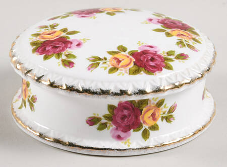 Cottage Rose Round Box & Lid