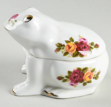 Cottage Rose Figural Box & Lid