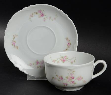 3385 (Scalloped) Oversized Cup & Saucer Set
