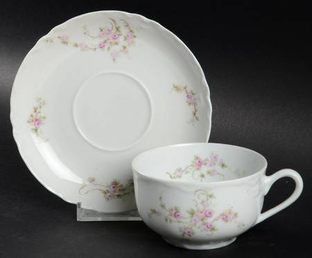 3385 (Scalloped) Flat Cup & Saucer Set