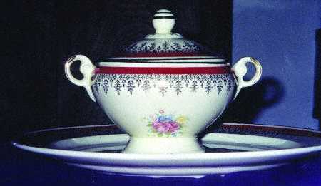 TST578 Sugar Bowl & Lid
