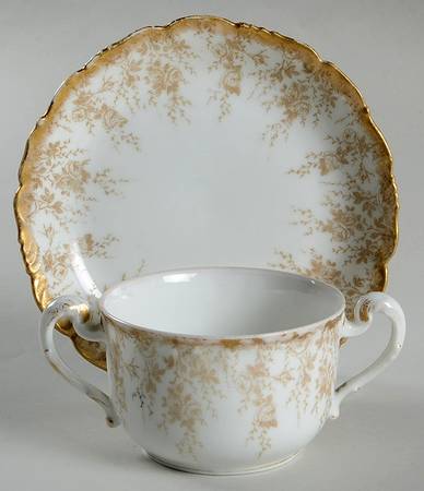 TRV390 Flat Bouillon Cup & Saucer