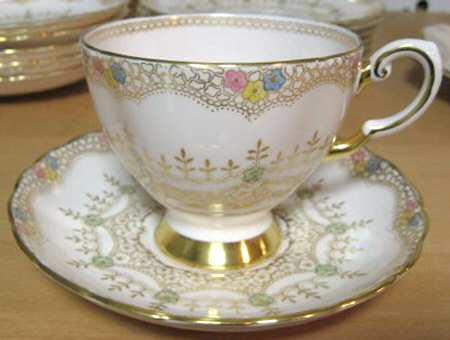7053h Footed Cup & Saucer Set