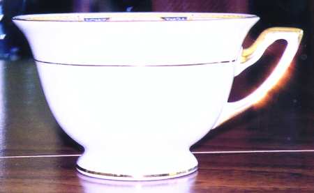 THO296 Footed Cup