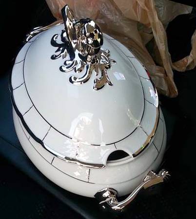 THU271 Tureen &  Lid