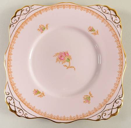 H819 Handled Cake Plate