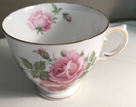 185 Footed Cup