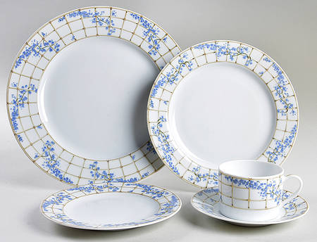 Trellis 5 Piece Place Setting
