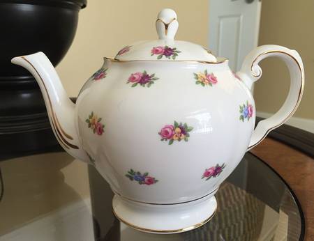 7807 Teapot & Lid