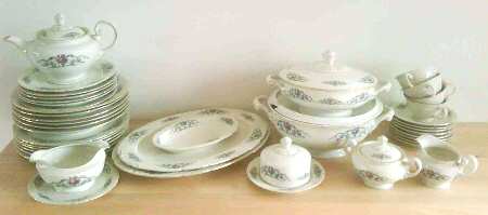 Thu282 Sugar Bowl & Lid