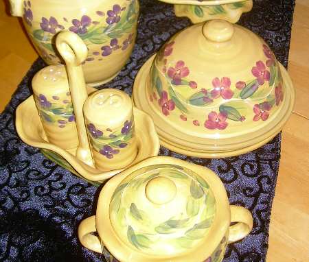 Le Provance Round Covered Butter