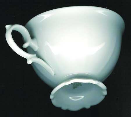 TIR374 Footed Cup