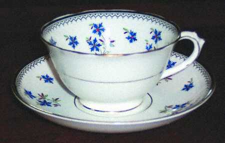 7795 Footed Cup & Saucer Set