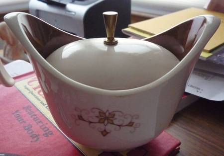 Arabesque Sugar Bowl & Lid