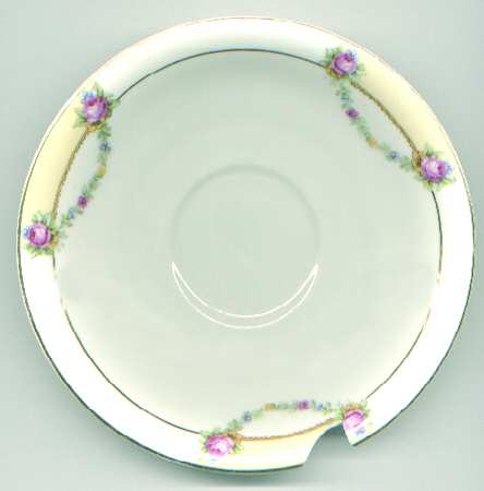 THU219 Saucer