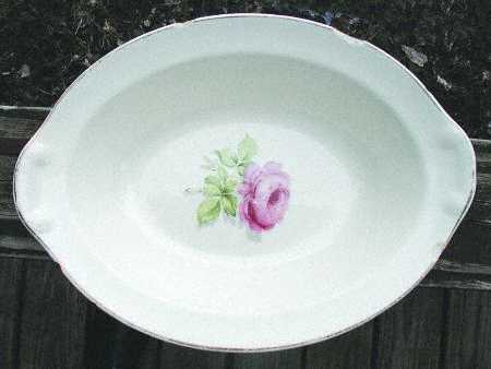 1790 9" Oval Vegetable Bowl