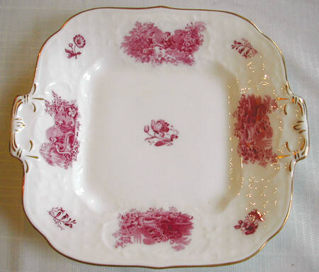 H431 Square Handled Cake Plate