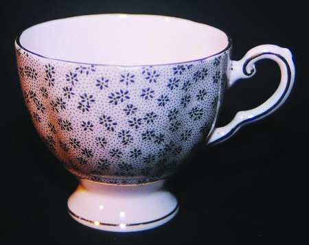 8764H Footed Cup
