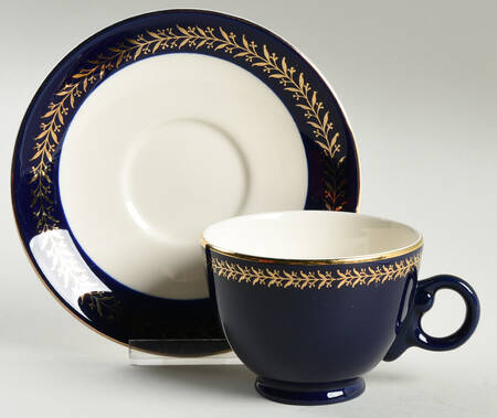 TST846 Footed Cup & Saucer Set