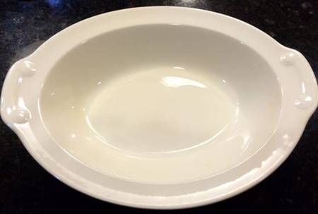 TST684 10" Oval Vegetable Bowl