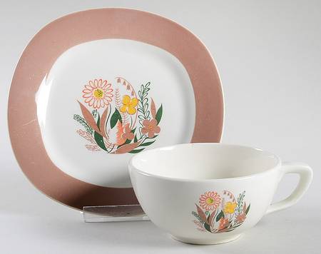 Nassau Flat Cup & Saucer Set