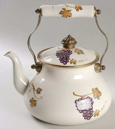 Villa Grande Metal Kettle & Lid