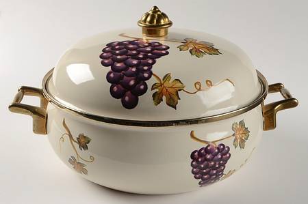 Villa Grande 4 Quart Metal Covered Casserole by Tabletops Unlimited