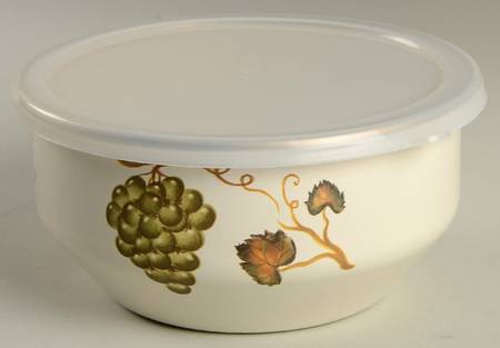 Villa Grande 6" Metal Mixing Bowl & Plastic Lid
