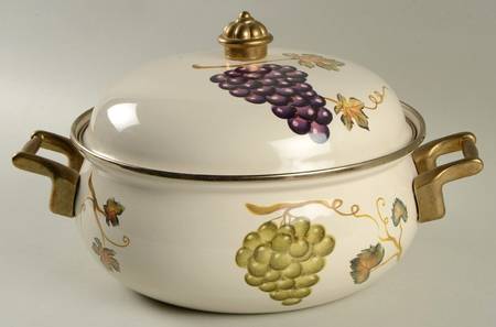 Villa Grande 3 Quart Metal Covered Casserole