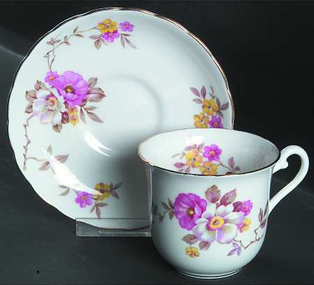 7505 Flat Cup & Saucer Set