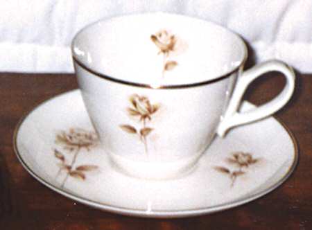 TST690 Flat Cup & Saucer Set
