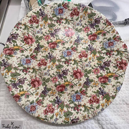 203160 Handled Cake Plate