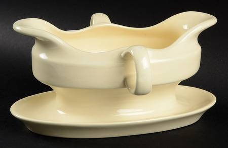 Clair Gravy Boat with Attached Underplate