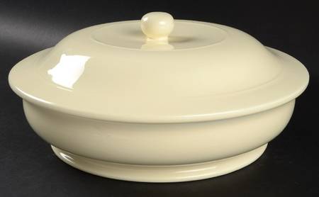 Clair 3 Quart Round Covered Casserole
