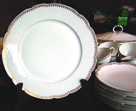 TRV477 Dinner Plate