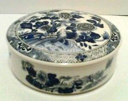 Peony Round Box & Lid