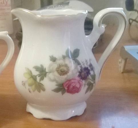 TIR413 Creamer