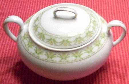 TIR424 Sugar Bowl & Lid