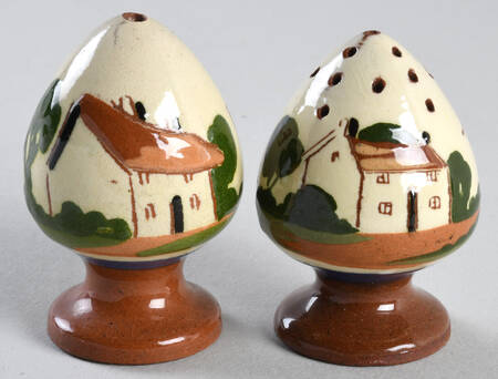Motto Ware (Cottage) Salt & Pepper Set