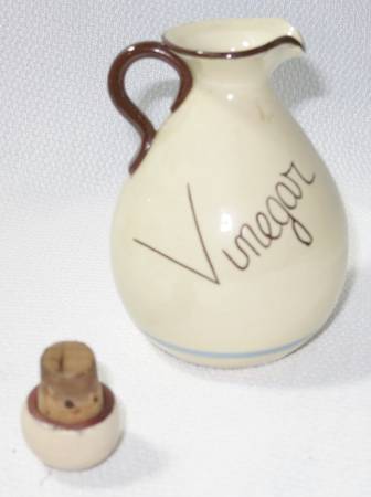 Motto Ware (Cottage) Vinegar with Cork Stopper