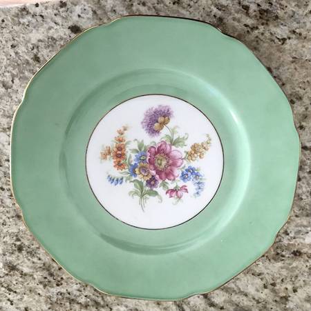 TIR428 Dinner Plate