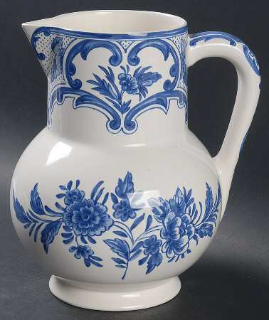 Delft 64 Oz Pitcher