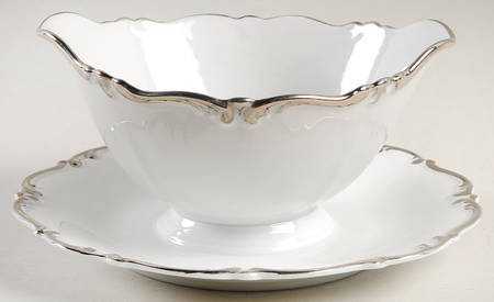 TIR439 Round Gravy Boat/Attached Underplate