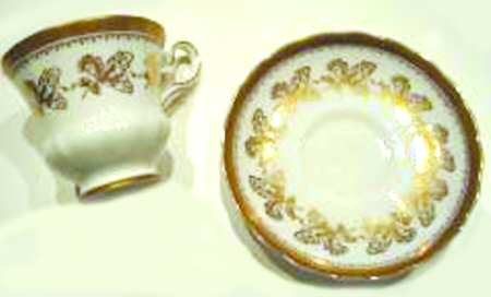 D3386 Footed Cup & Saucer Set