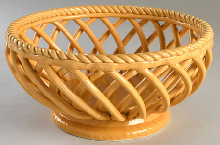 Espana Butter (Rooster Backstamp) Large Open Weave Basket