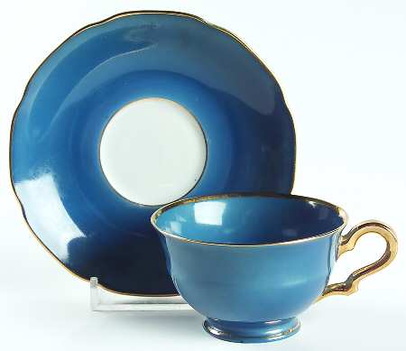 828-0 Footed Demitasse Cup & Saucer Set