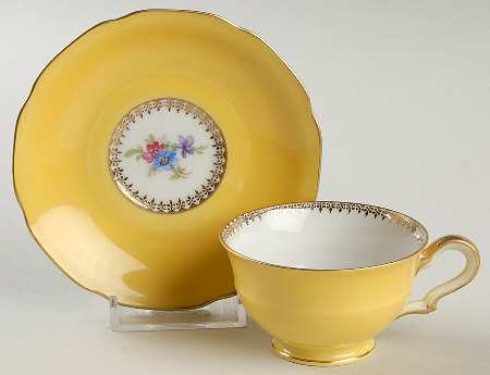 828-0 Footed Demitasse Cup & Saucer Set