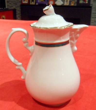 THU331 Chocolate Pot & Lid