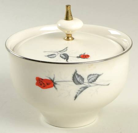 Moulin Rouge (Taylorton) Sugar Bowl & Lid